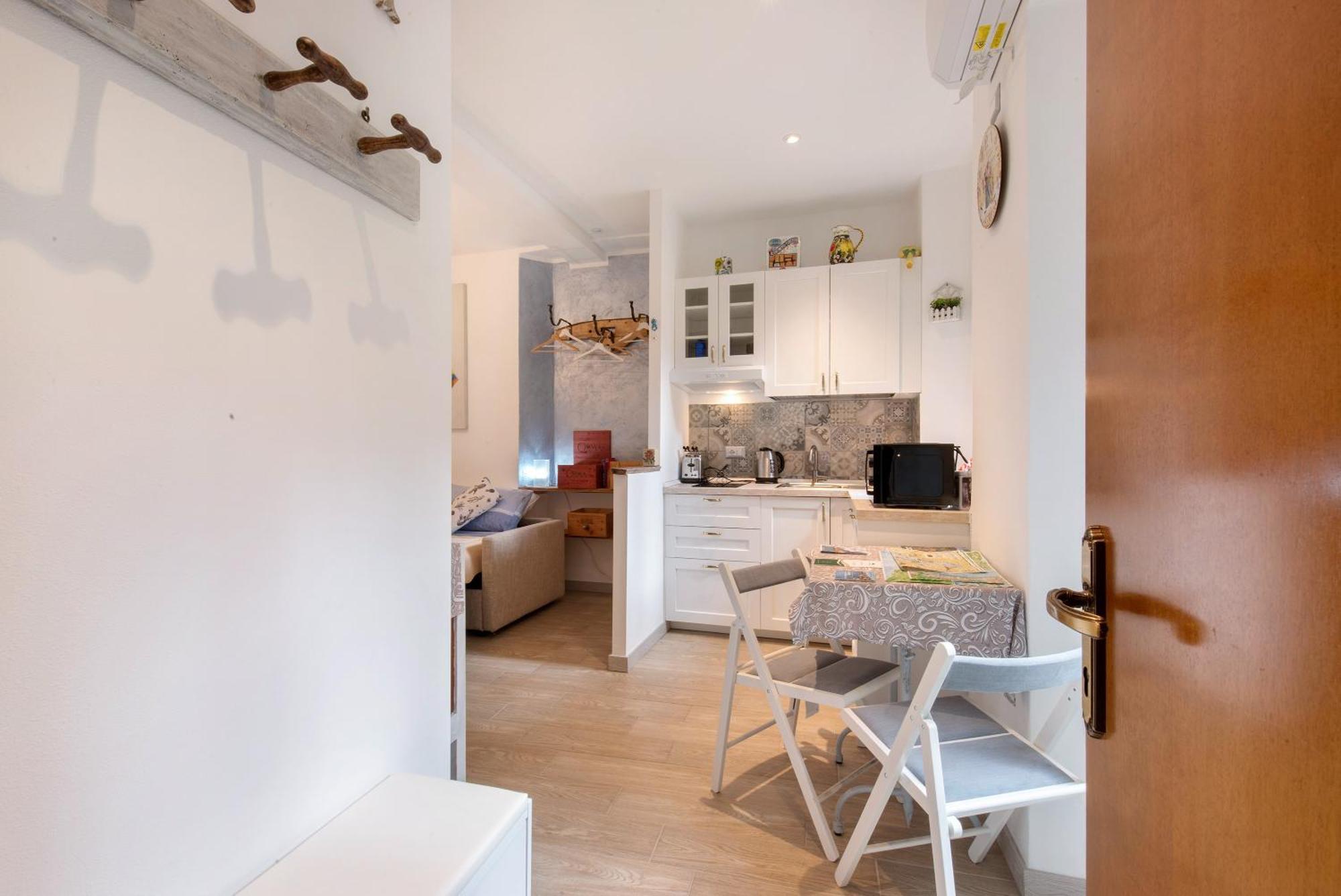 Kella'S Holiday Home Беладжо Екстериор снимка